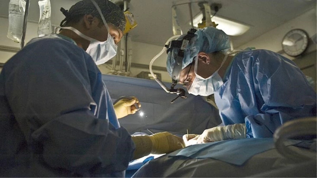 18 ay sonra fark edildi! Yeni Zelanda'da doğum yapan kadının karnından cerrahi alet çıkartıldı
