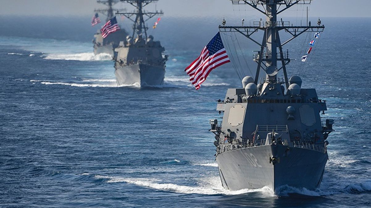 ABD donanmasına ait savaş gemisi, Yemen kıyısı açıklarından atılan birden fazla füzeyi imha etti