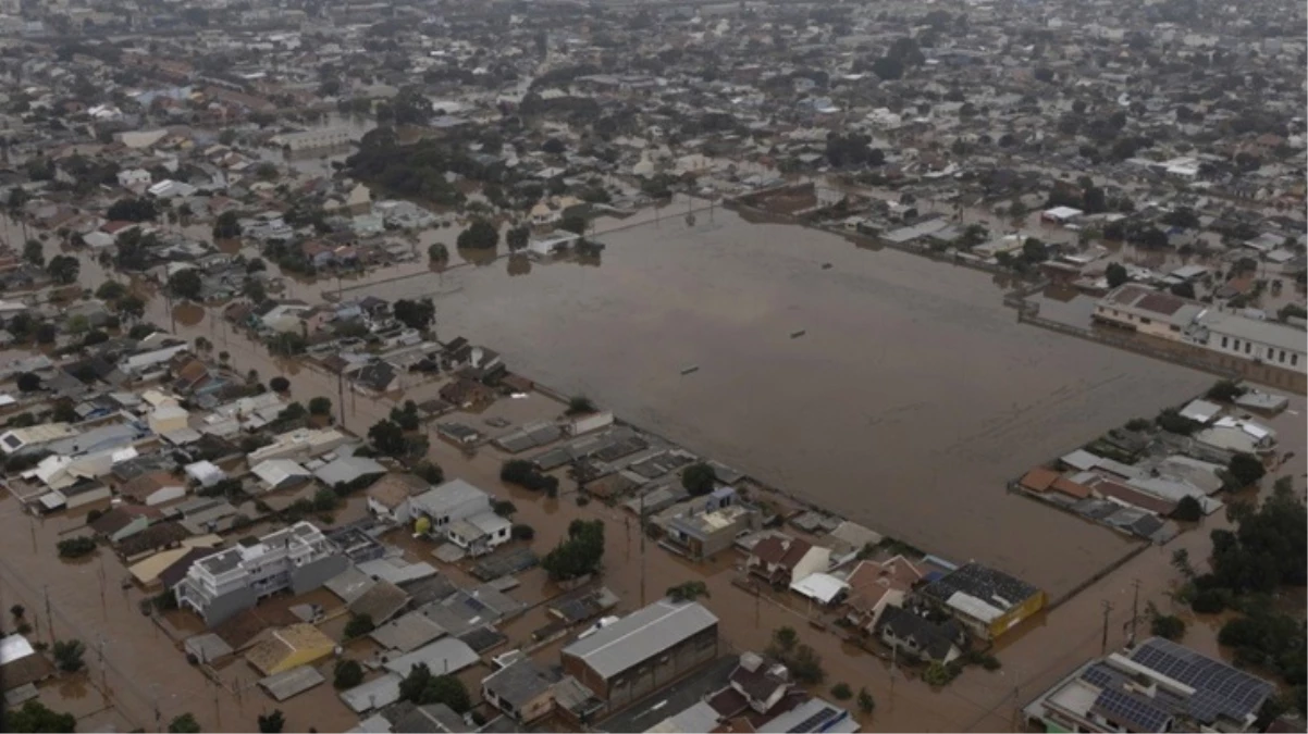 Brezilya'da sel faciası: 100 ölü, 128 kayıp