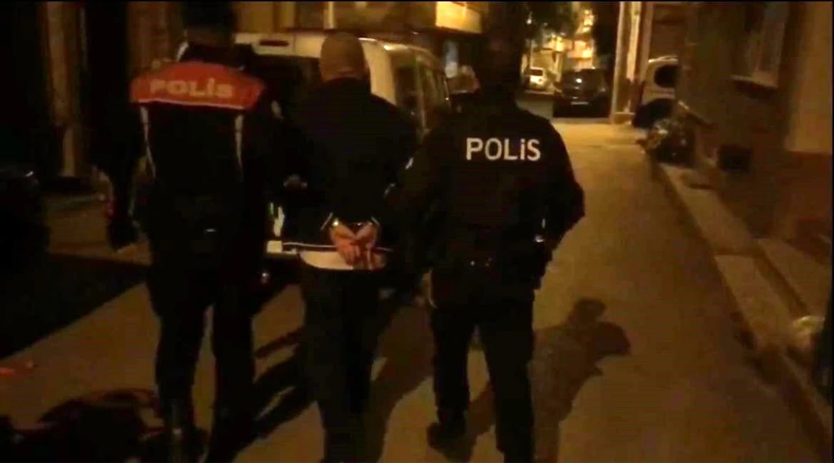 Bursa'da bin polis ve 200 ekibin katılımıyla operasyon düzenlendi