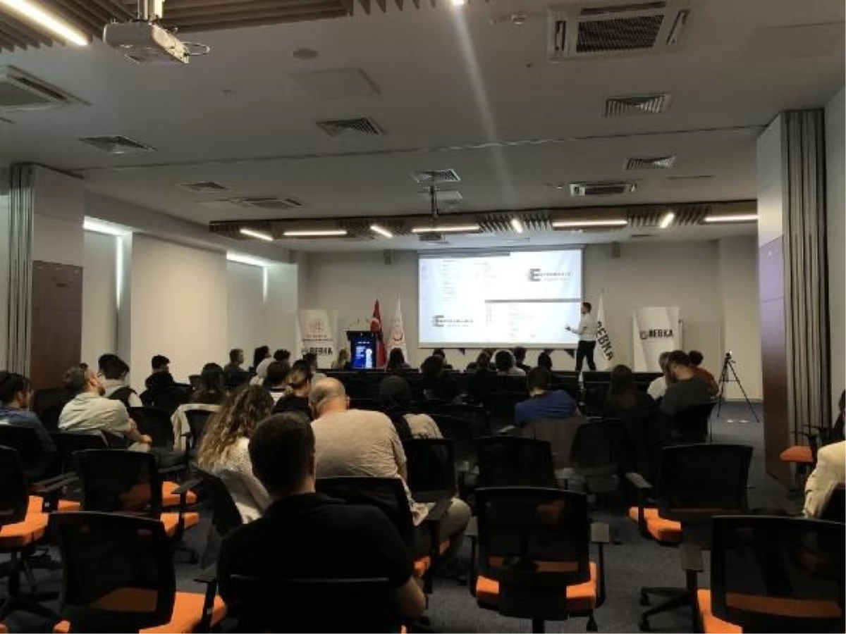 Bursa'da düzenlenen konferansta e-ticaret ve e-ihracatın geleceği masaya yatırıldı