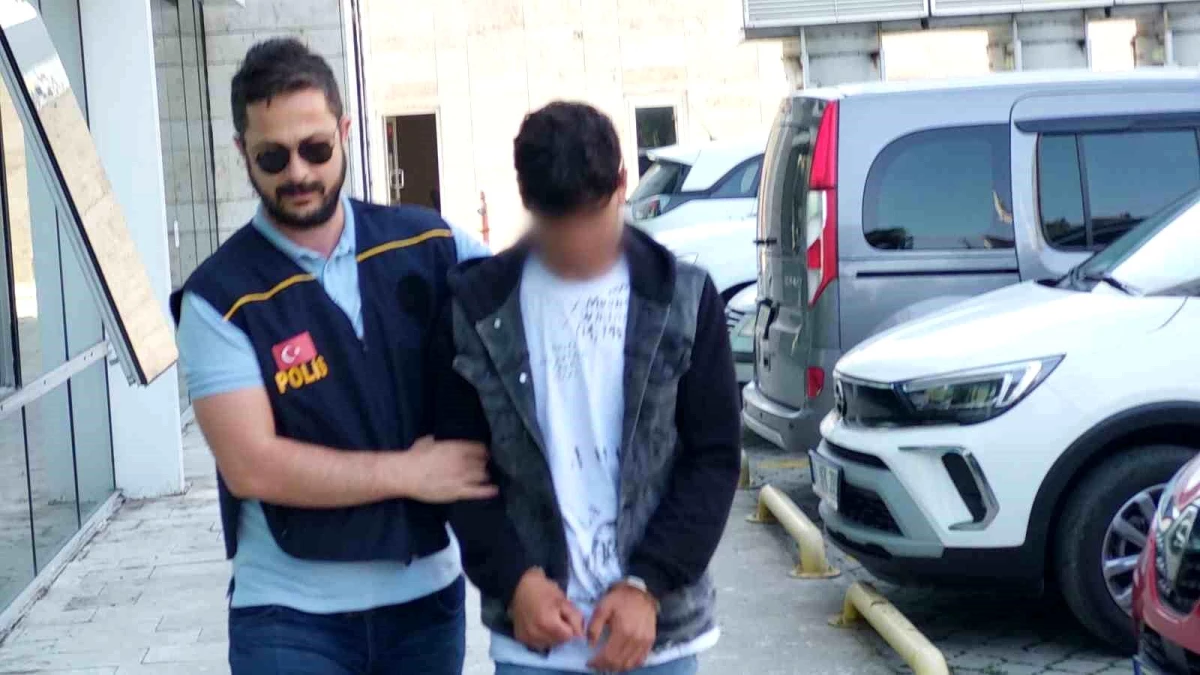 Bursa'da göçmen kaçakçılığı suçundan aranan yabancı uyruklu kişi Samsun'da yakalandı
