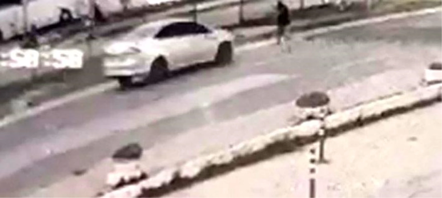Bursa'da kadına otomobil çarptı, hayatını kaybetti