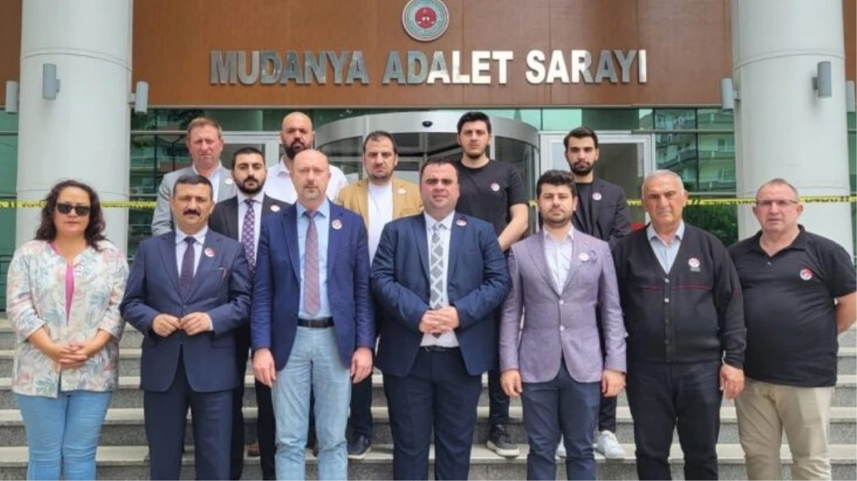 Bursa'da sandık görevlilerine Atatürk ve Türk Bayrağı rozeti takma yasağı! İYİ Parti ve CHP itiraz etti
