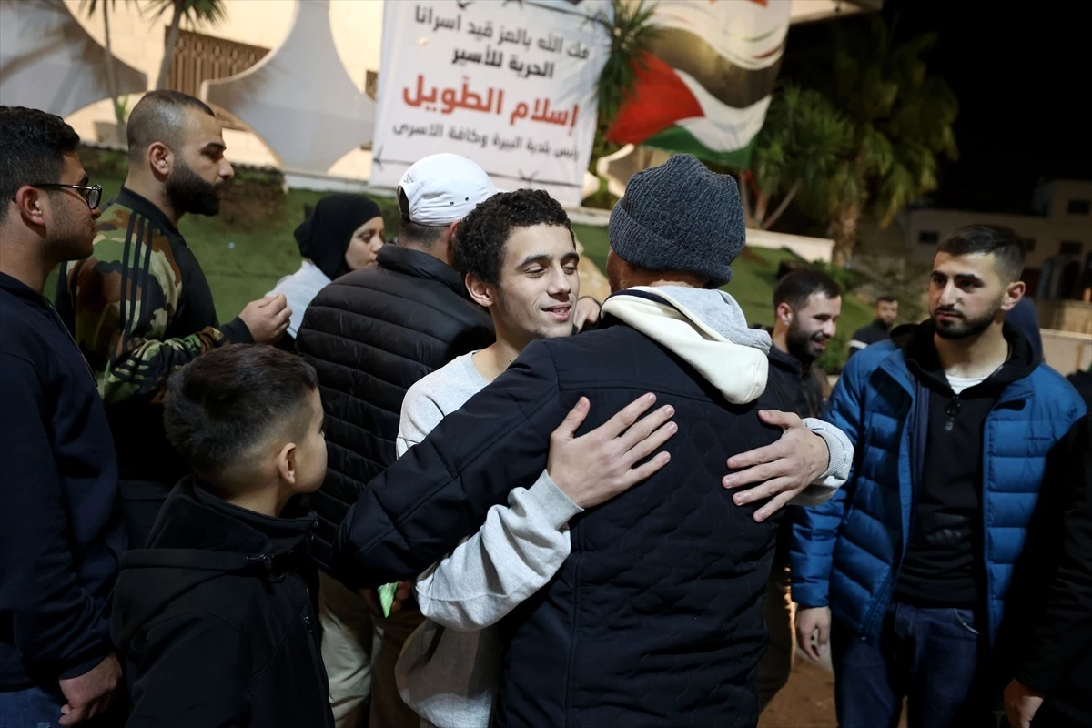 Esir takasında yeni gelişme! İsrail hapishanesinde tutulan 39 Filistinli serbest bırakıldı