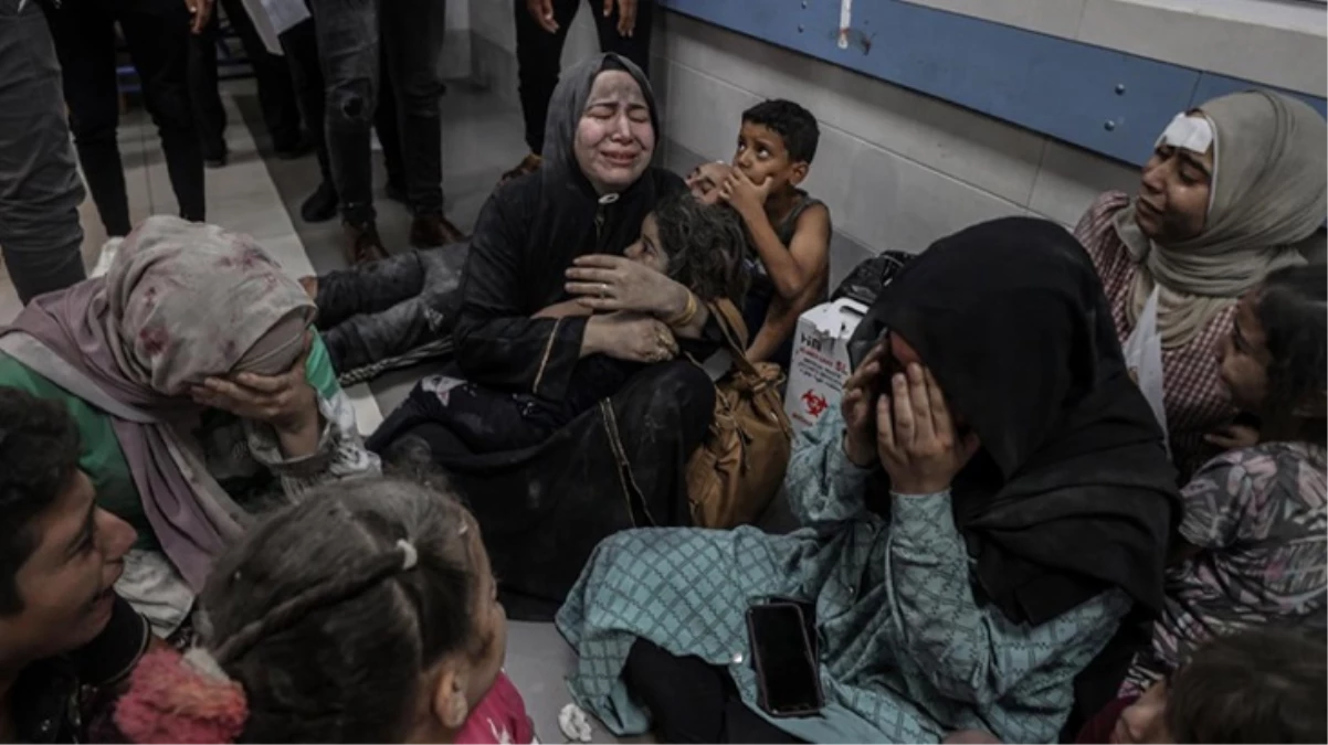 Filistin Kızılayı: İsrail, Kudüs Hastanesi'ni bombalayacakları tehdidinde bulunarak acilen boşaltmamızı istedi