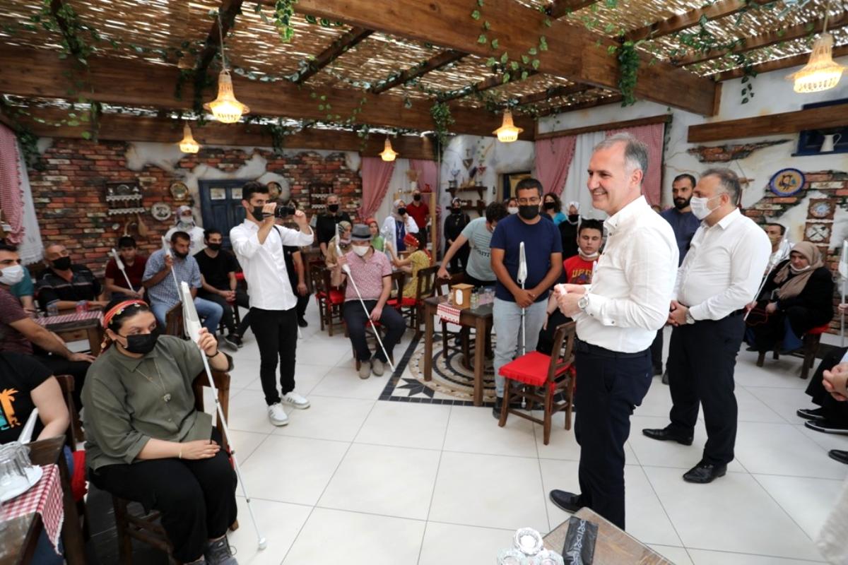 Bursa'da görme engellilerin hayatı İnegöl Belediyesi ile kolaylaşacak
