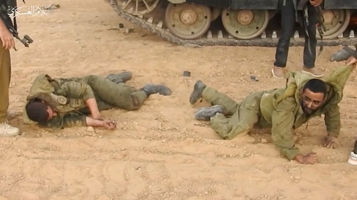 Hamas güçleri, İsrail askerlerini böyle rehin aldı