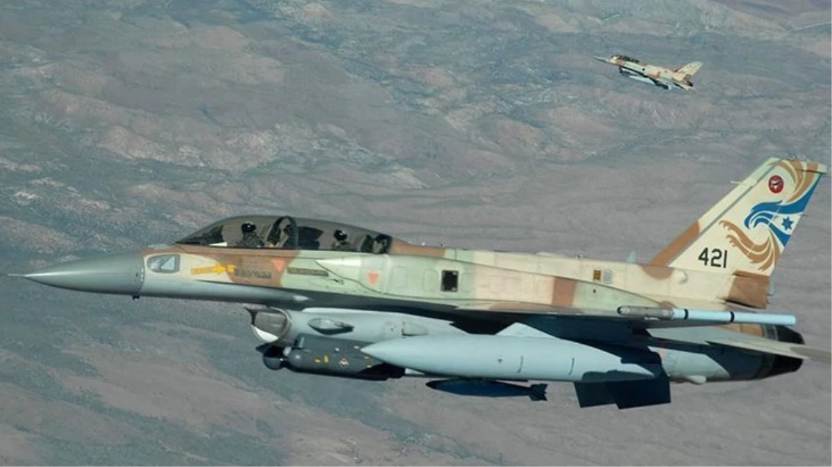 İsrail savaş uçakları Lübnan'ın başkenti Beyrut üzerinde alçak uçuş yaptı