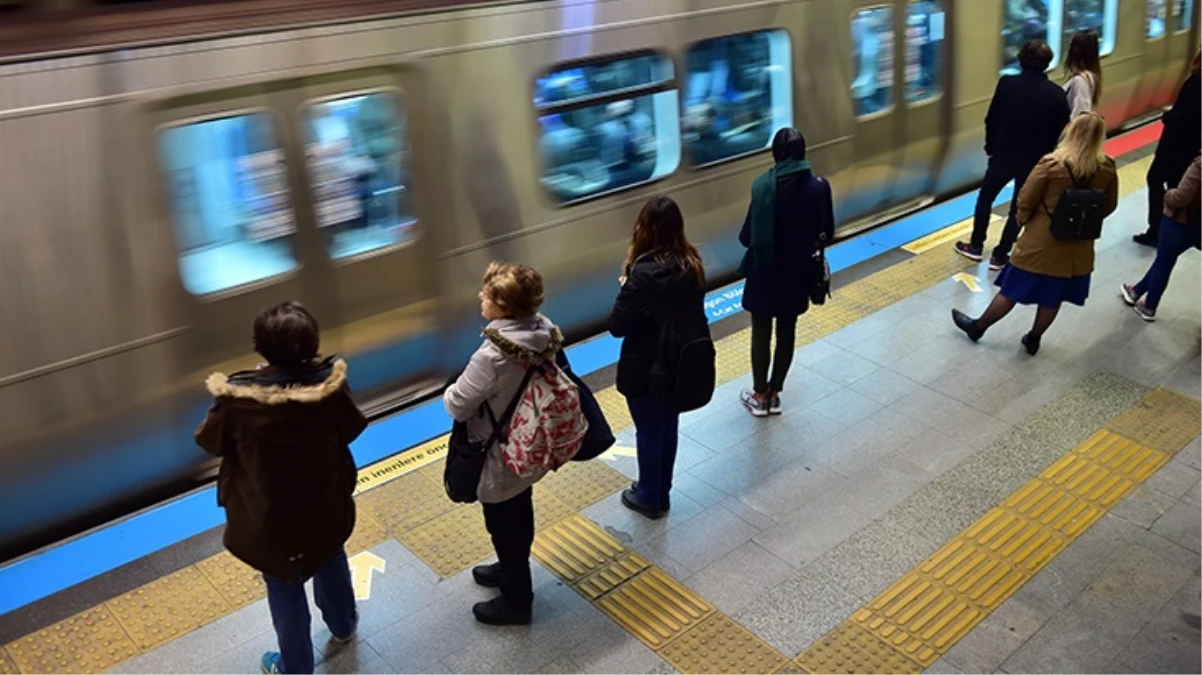 İstanbul'da yılbaşı gecesi bazı metro ve tramvay hatları 24 saat hizmet verecek