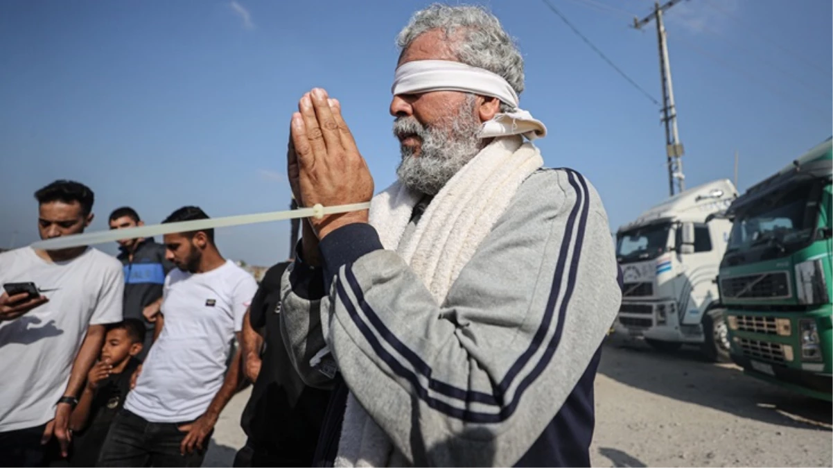 Katil İsrail'in Filistinli görmeye tahammülü yok! Ülkedeki işçileri, gözlerini bağlayıp sınır dışı ettiler