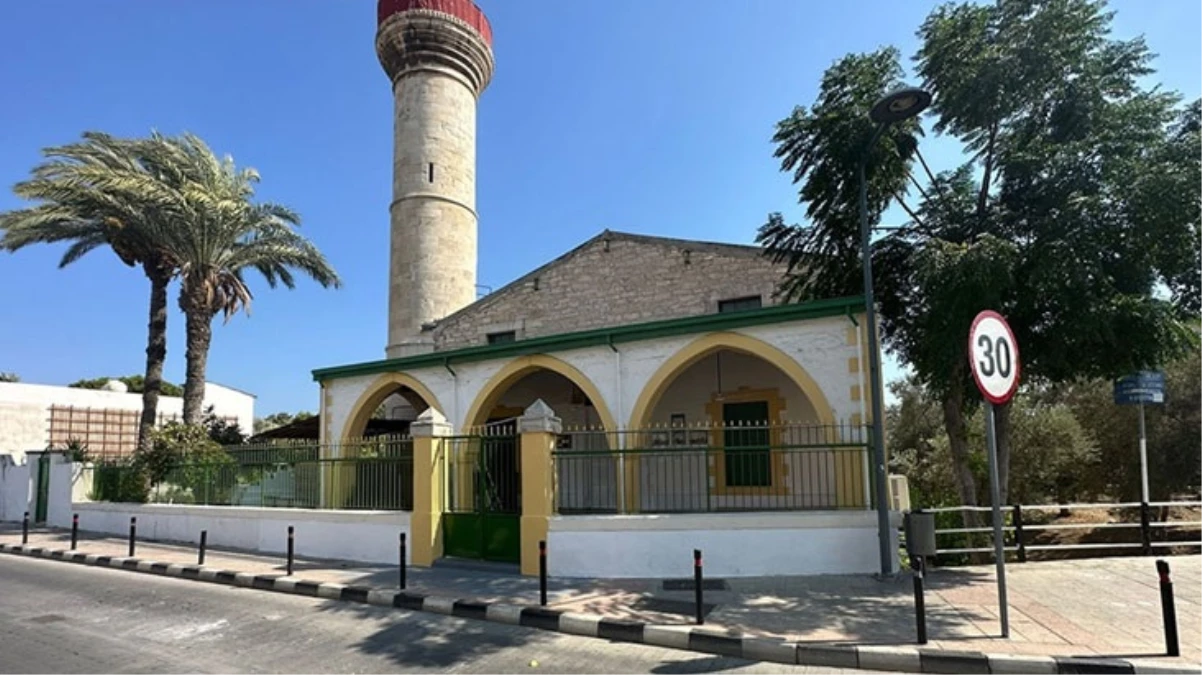 Kıbrıs Rum Kesimi'nde Osmanlı camisine yapılan provokatif saldırıya Türkiye'den tepki