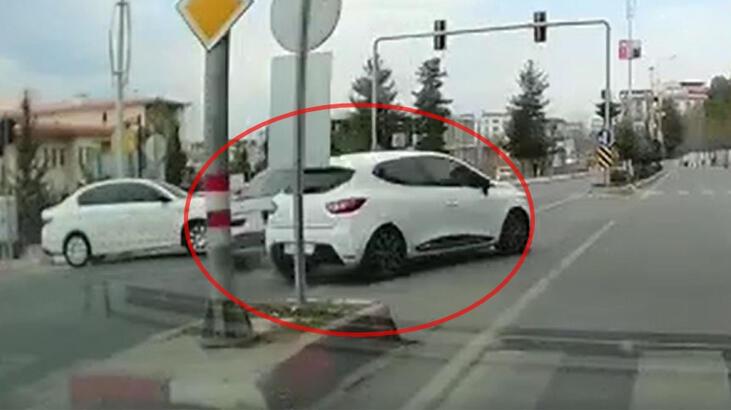 Kırmızı ışıkta geçen sürücü kazaya sebep oldu