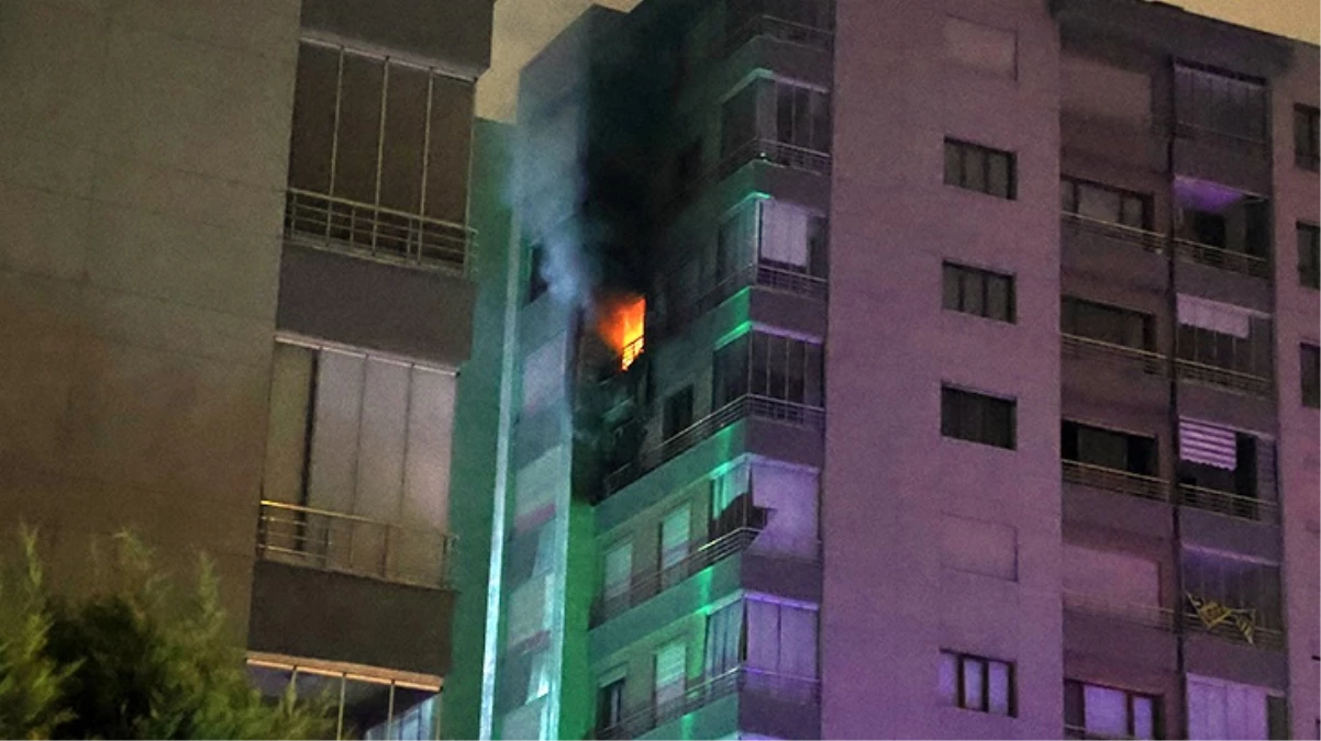 Konya'da apartmanda çıkan yangında eski bakan Lütfi Elvan'ın annesi dumandan etkilendi