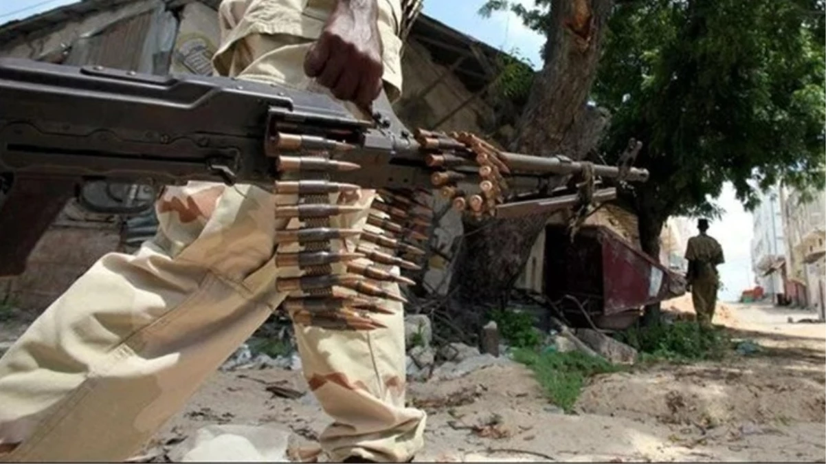 Somali'de askeri kampında ateş açıldı: 5 ölü