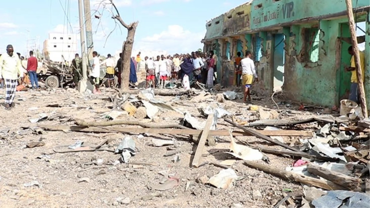Somali'de bombalı saldırı: 13 ölü, 40 yaralı
