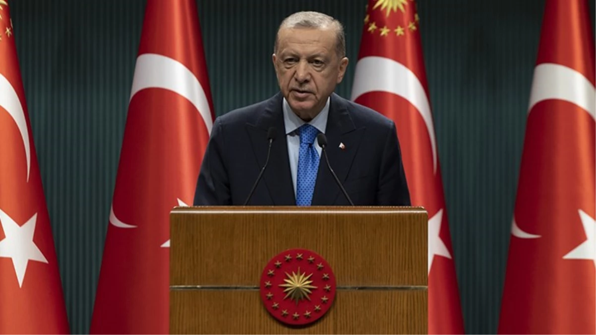 Cumhurbaşkanı Erdoğan'dan Fransa'daki protestolarla ilgili ilk sözler: Rüzgar ekenler fırtına biçiyor