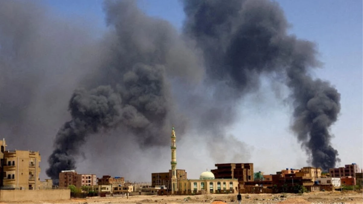 Sudan'da pazar yerine top mermisi isabet etti: 34 kişi hayatını kaybetti