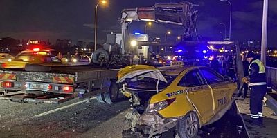 15 Temmuz Şehitler Köprüsü'nde çift yönlü zincirleme kaza: 10 araç birbirine girdi