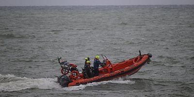 Batan geminin enkazında bir kişinin cesedine ulaşıldı