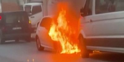 Bursa'da 2 otomobil yandı