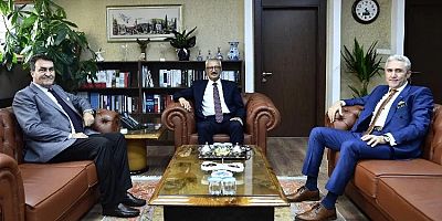 Bursa'da Başkan Dündar’dan, Başsavcı Solmaz’a hayırlı olsun ziyareti     