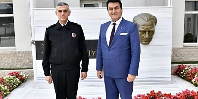 Bursa'da Başkan Dündar'dan Tuğgeneral Yalçınkaya'ya ziyaret