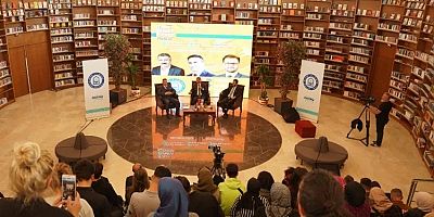 Bursa'da Başkan Yılmaz'ın gençlik yatırımlarına 2 ödül birden