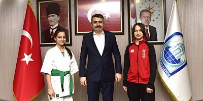 Bursa'da Başkan Yılmaz şampiyonları ağırladı!