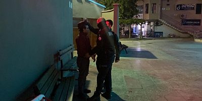 Bursa'da camiye giren hırsız kovalamacayla yakalandı