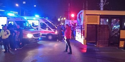 Bursa'da iki halk otobüsü çarpıştı! Çok sayıda yaralı var