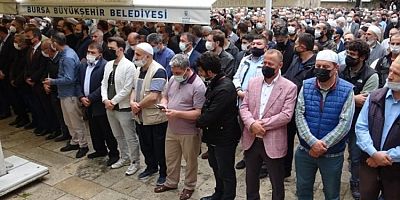 Bursa'da koronadan ölen imam son yolculuğuna uğurlandı