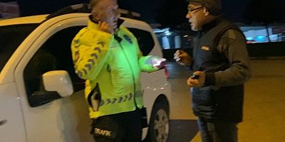 Bursa'da Polise yakalanan ehliyetsiz sürücü: 4 kere dosya yaktım