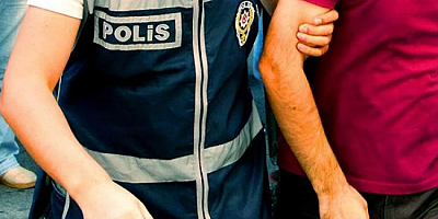 Bursa'da sahte bandrollü kaçak içki satan şüpheliye gözaltı
