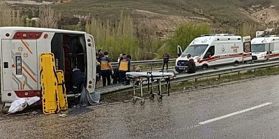 Bursa'dan Muş'a giden otobüs Sivas'ta kaza yaptı: 10 yaralı
