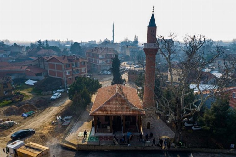 Bursa İnegöl'de Tarihi İvaz Paşa Camii ibadete açıldı