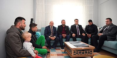 Bursa Osmangazi Belediye Başkanı Mustafa Dündar'dan depremzede ailelere ziyaret