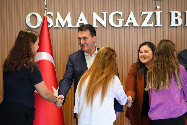 Bursa Osmangazi Belediye Başkanı Dündar personelle bayramlaştı