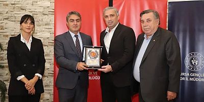 Bursa Yıldırım Belediyesi'ne Yılın En İyi Spor Kulübü ödülü