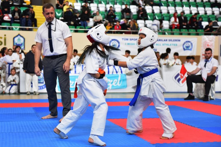 Bursa Yıldırım'da 'karate' rüzgârı