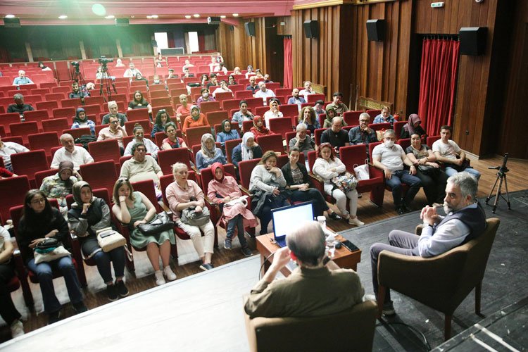 Bursa'da akademik eğitimlere devam