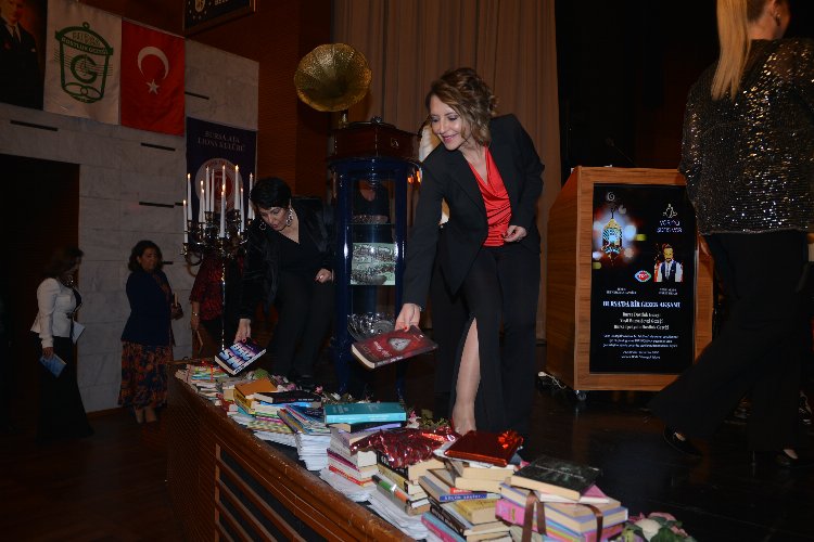 Bursa'da kitaplar bilet oldu