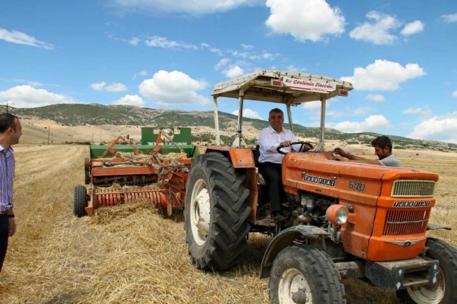 CHP'li Ramis Topal: Soğan ne yazık ki üreticisinin yüzünü bu yılda güldürmedi