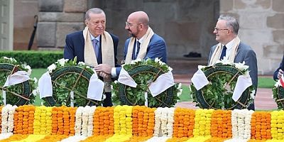 Cumhurbaşkanı Erdoğan, Gandhi'nin anıt mezarını ziyaret etti