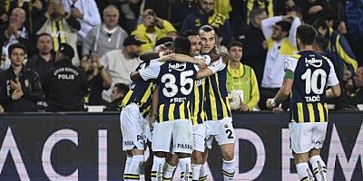 Fenerbahçe derbinin kazananı oldu!