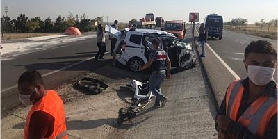 Konya'da TIR ile kamyonet çarpıştı: 6 ölü