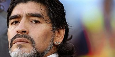 Maradona'yı öldürmekle suçlanıyorlar! 7 kişi hakim karşısında