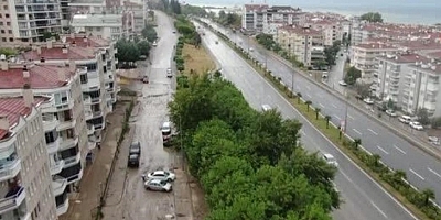 Mudanya'da hayat normale döndü... Selden geriye çamur kaldı