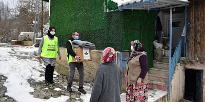 Osmangazi'den kış gününde yürek ısıtan yardım