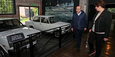 Vali Demirtaş, Anadolu Arabaları Müzesi'ni ziyaret etti